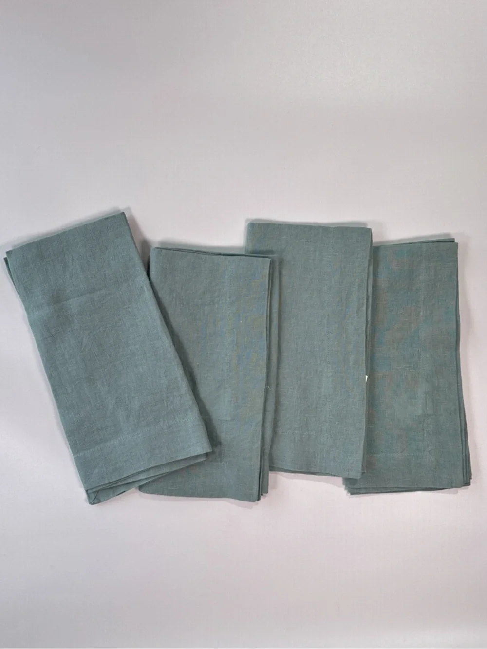 Crate Barrel Linen Dinner Napkins Set Of 4 Helena Blue Mist